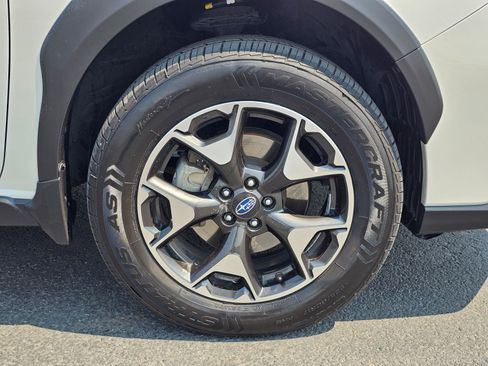 Used 2020 Subaru Crosstrek 2.0i Premium w/ Moonroof Package 2 AWD/4WD image 9