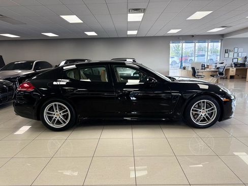 Used 2016 Porsche Panamera Edition RWD image 3
