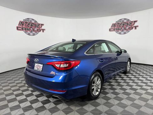 Used 2017 Hyundai Sonata SE w/ Cargo Package FWD image 7