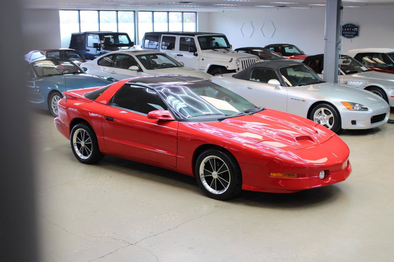 Used 1994 Pontiac Firebird Formula RWD image 4