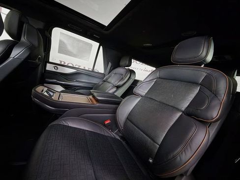 New 2026 Lincoln Navigator L Black Label AWD/4WD image 26