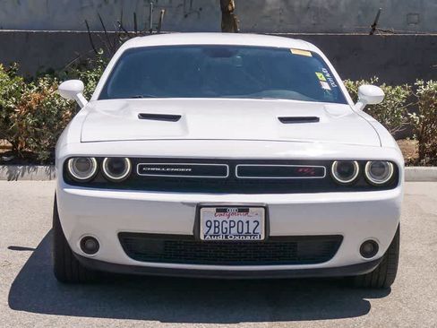 Used 2017 Dodge Challenger R/T RWD image 2