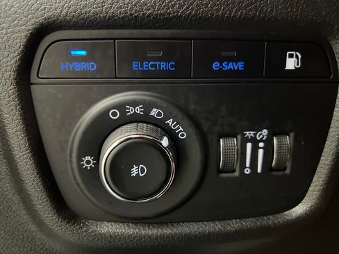 Used 2023 Jeep Grand Cherokee 4WD 4xe image 41