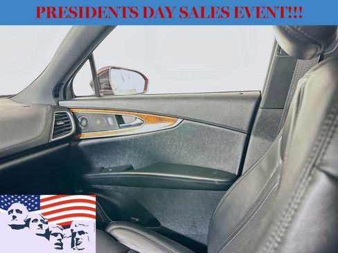 Used 2020 Lincoln Nautilus Reserve w/ Equipment Group 201A image 25