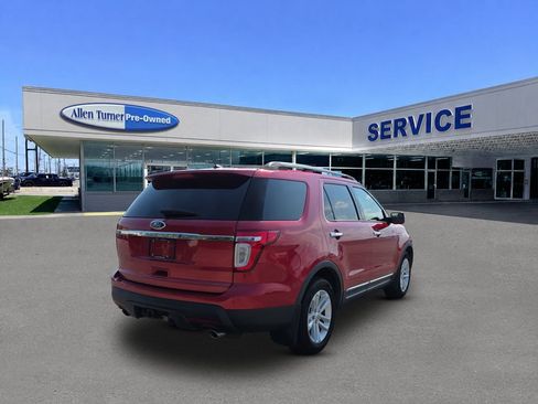 Used 2012 Ford Explorer XLT FWD image 8