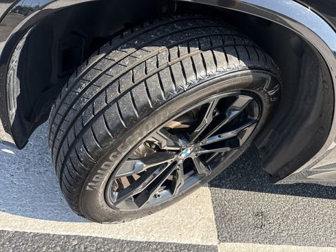Used 2023 BMW X4 xDrive30i w/ M Sport Package AWD/4WD image 6