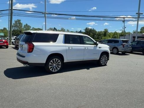 Used 2021 GMC Yukon XL Denali w/ Denali Ultimate Package AWD/4WD image 8