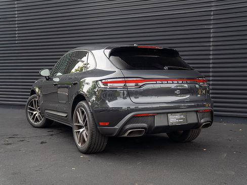Used 2026 Porsche Macan AWD/4WD image 3