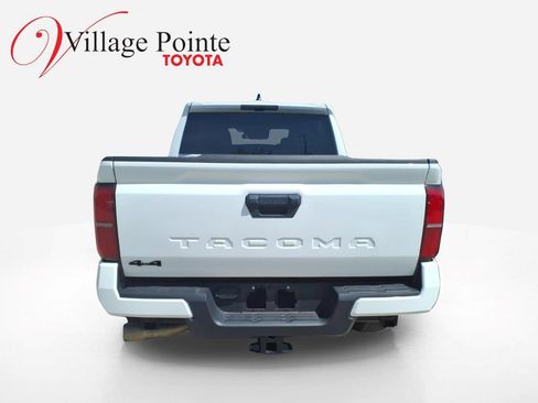 Used 2024 Toyota Tacoma TRD Off-Road AWD/4WD image 3