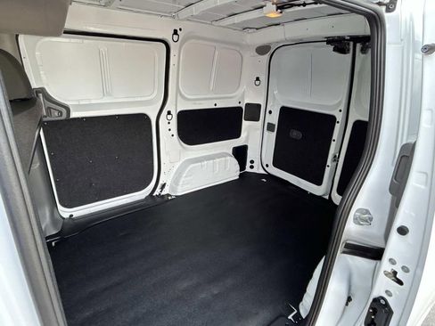 Used 2021 Nissan NV200 S FWD image 18