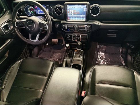 Used 2023 Jeep Wrangler Unlimited Sahara AWD/4WD image 12
