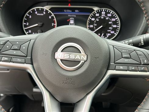 Used 2024 Nissan Sentra SR w/ SR Premium Package FWD image 12