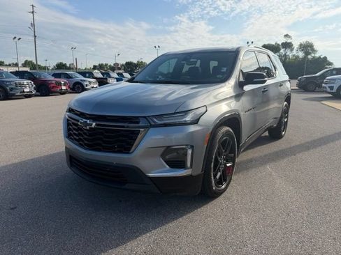 Used 2023 Chevrolet Traverse Premier w/ Redline Edition AWD/4WD image 6