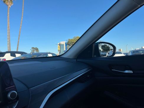 Used 2025 Nissan Altima 2.5 SV image 35