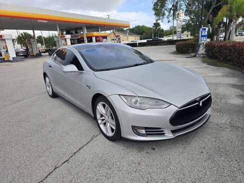 Used 2015 Tesla Model S 85D AWD/4WD image 1
