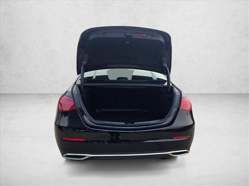 Used 2023 Mercedes-Benz C 300 Sedan image 5
