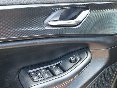 Used 2024 Jeep Grand Cherokee L Laredo RWD image 30