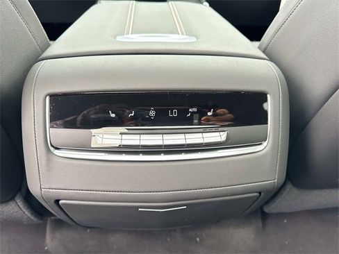 New 2026 Cadillac Escalade ESV Luxury w/ LPO, Radiant Package image 15