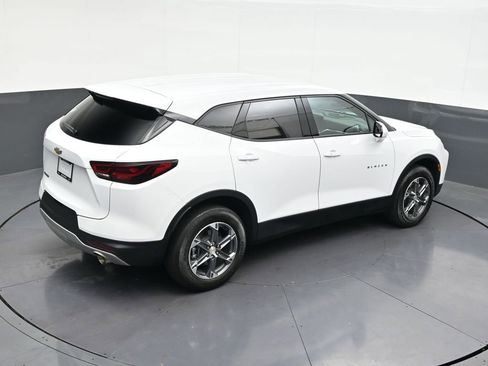 Used 2024 Chevrolet Blazer LT FWD image 24