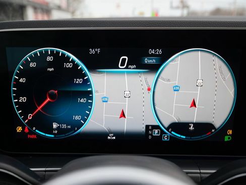 Used 2020 Mercedes-Benz GLE 350 4MATIC image 52