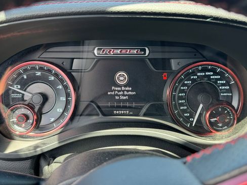 Used 2022 RAM 1500 Rebel AWD/4WD image 25