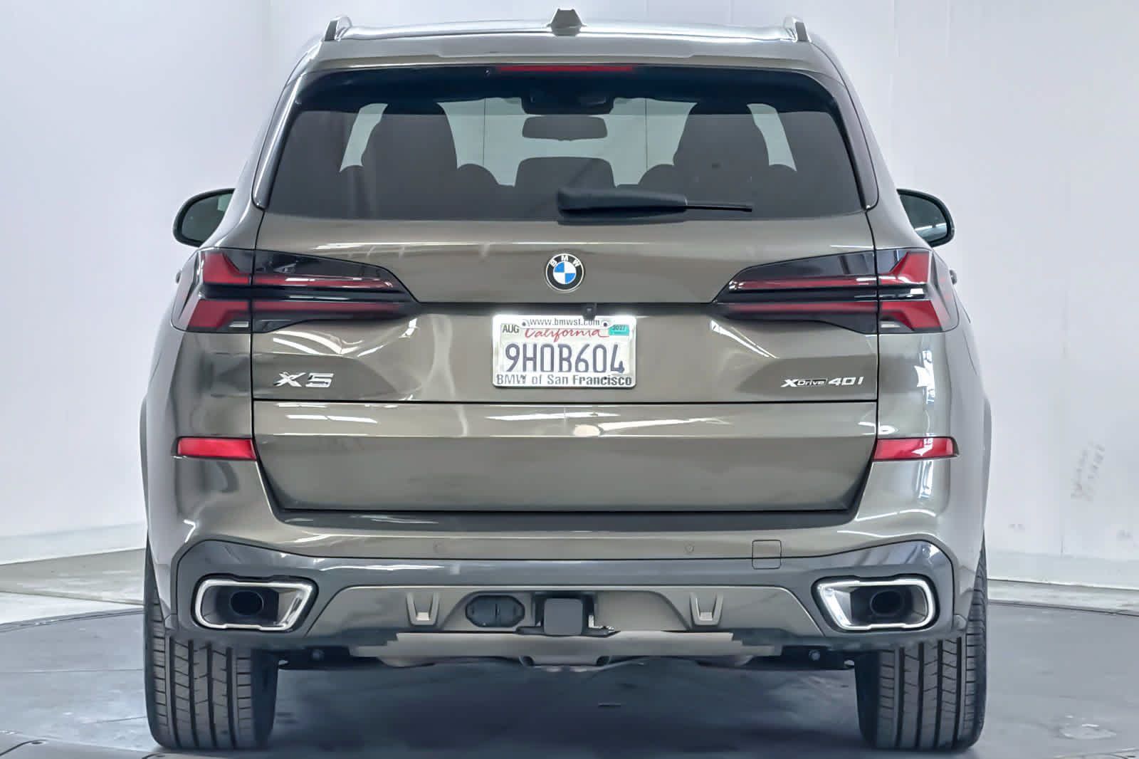 Used 2024 BMW X5 xDrive40i w/ M Sport Package AWD/4WD image 7