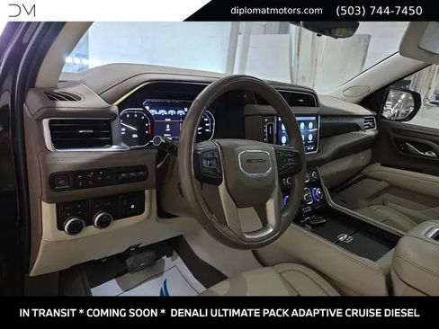Used 2021 GMC Yukon Denali w/ Denali Ultimate Package AWD/4WD image 7