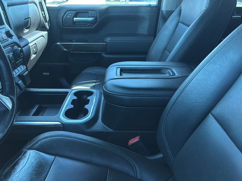 Used 2020 Chevrolet Silverado 1500 LT Trail Boss AWD/4WD image 2