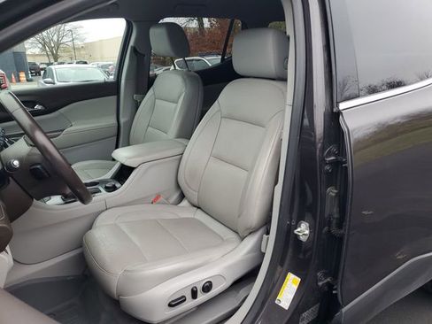 Used 2019 GMC Acadia SLT w/ LPO, Floor Liner Package image 20