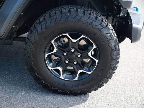 Used 2022 Jeep Wrangler Unlimited Rubicon 4xe w/ Cold Weather Group AWD/4WD image 8