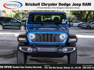 New 2026 Jeep Gladiator Sport video 2