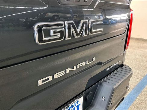 Used 2021 GMC Sierra 1500 Denali AWD/4WD image 26
