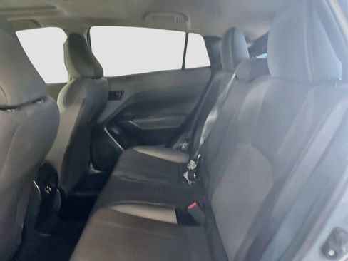 Used 2025 Subaru Crosstrek 2.5i Premium AWD/4WD image 24