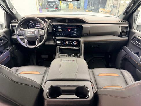 Used 2024 GMC Sierra 3500 AT4 image 16