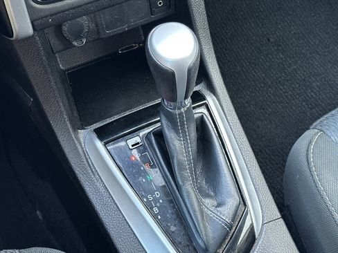 Used 2017 Toyota Corolla LE image 23