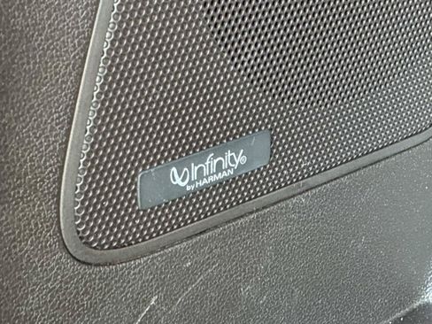 Used 2019 Hyundai Santa Fe Limited AWD/4WD image 17