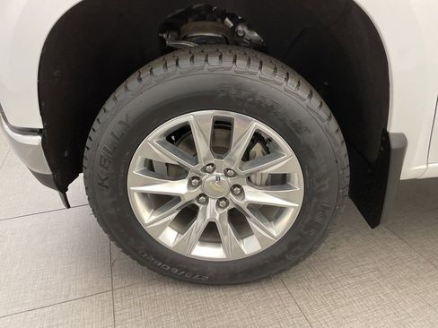 Used 2020 Chevrolet Silverado 1500 LTZ w/ LTZ Premium Package image 12