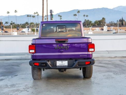 New 2026 Jeep Gladiator Sport AWD/4WD image 8