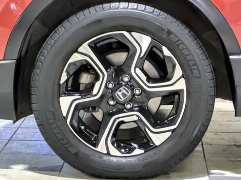 Used 2018 Honda CR-V Touring image 11