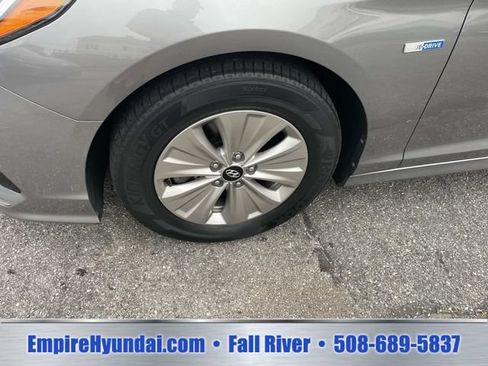 Used 2018 Hyundai Sonata SE FWD image 11