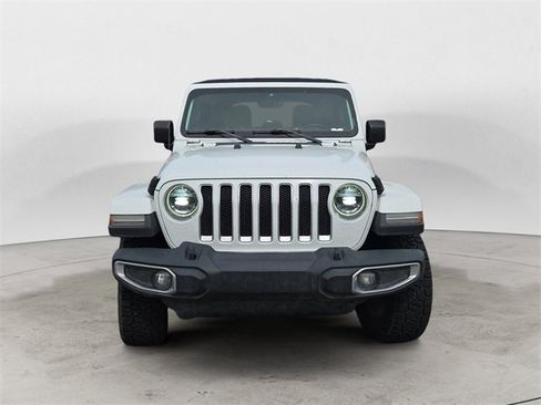 Used 2018 Jeep Wrangler Unlimited Sahara image 8