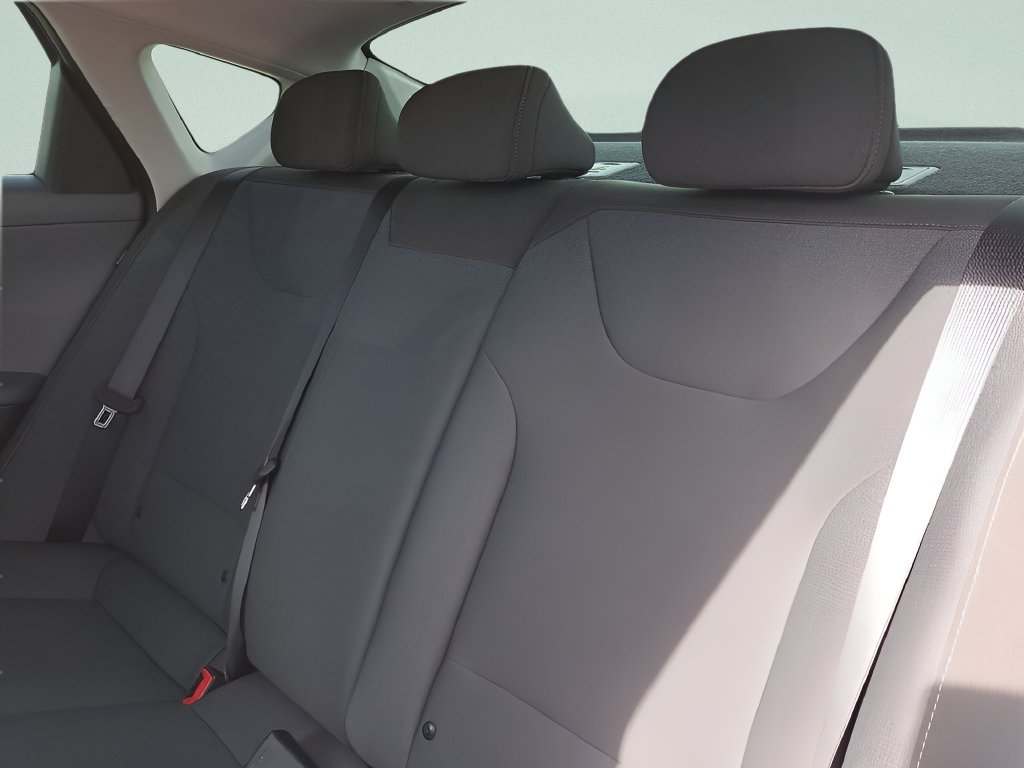 Used 2025 Kia K4 FWD image 14