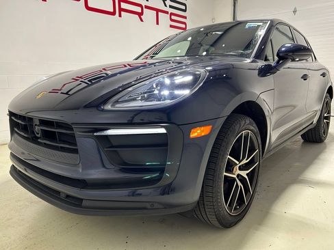 Used 2023 Porsche Macan Turbo AWD/4WD image 2