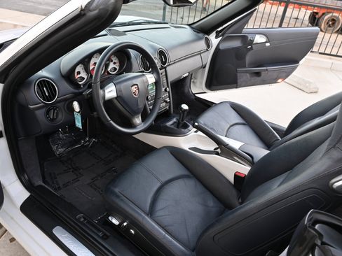 Used 2009 Porsche Boxster Roadster 6MT image 20