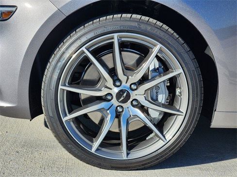 New 2026 Genesis G70 2.5T image 7