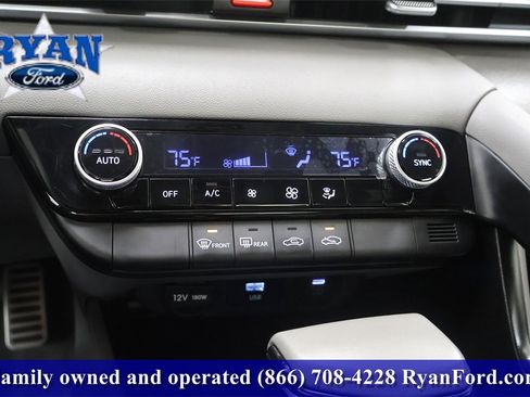 Used 2025 Hyundai Elantra Sport image 22