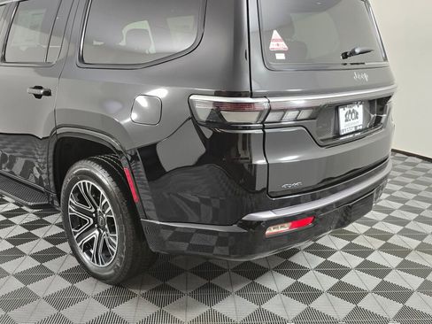 New 2026 Jeep Grand Wagoneer 4WD image 13