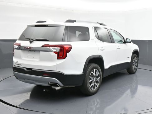 Used 2023 GMC Acadia SLE w/ Driver Convenience Package image 8