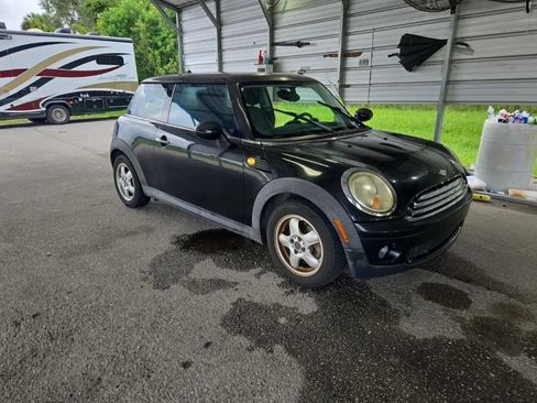 Used 2010 MINI Cooper Hardtop FWD image 7