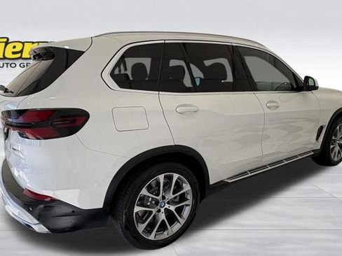 Used 2025 BMW X5 xDrive50e AWD/4WD image 9